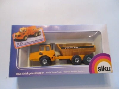 Siku VOLVO BM (1:55 scale) die cast - Image 1 of 4