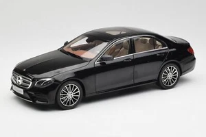 B66960380 Mercedes E Class W213 Obsidian Black iScale 1/18 - Foto 1 di 8