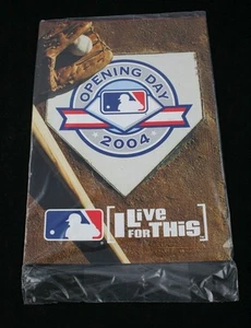 Tarjetas coleccionables de béisbol MLB programa del día inaugural 2004 y cubierta superior selladas C3P40 - Imagen 1 de 1