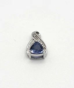 Beautiful 10kt White Gold Trillion Cut Tanzanite Pendant, 1.4 grams GG9.19 - Picture 1 of 6