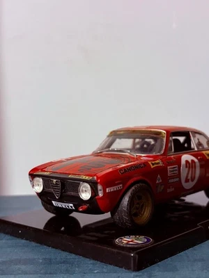 Modellino 1:24 Alfa Romeo Giulia Sprint GTA 1600 Corsa Elaborato - Immagine 1 di 4