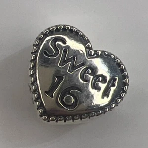 NUEVO HALIA 925 Plata de Ley Diapositiva Dije de Cuentas DULCE DIECISÉIS 16 Corazón 3D - Imagen 1 de 6