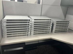 🔥 UniFi US-48-500W | 48-Port PoE+ Gigabit Switch 💡 500W | 2x SFP+ | Managed 🛠- Photo 1/1