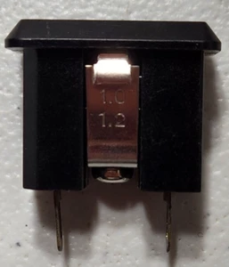 AC Outlet Female Receptacle SMK 15A, 125V, IR06 1.0, 1.2 - Picture 1 of 5