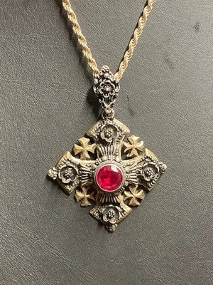 COLLAR COLGANTE CRUZ JERUSALÉN RUBÍ PLATA ESTERLINA 900 Y CREADO EN LABORATORIO Foto 1 de 4