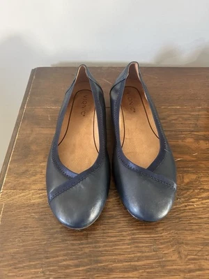 Vionic CAROLL Ballet Flat Shoes Navy Blue Arch Support Size 7.5 Preppy Classic - Image 1 of 4