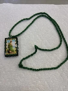 San Judas Escapulario de Madera Verde / St Jude Wooden Scapular Green Rope 2' - Picture 1 of 4