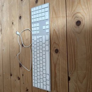 APPLE | Magic Keyboard | A1243 | USB | QWERTY - Bild 1 von 2
