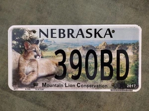 2017 Nebraska Mountain Lion Conservation License Plate # 390BD Big Cat Wildlife - Picture 1 of 1