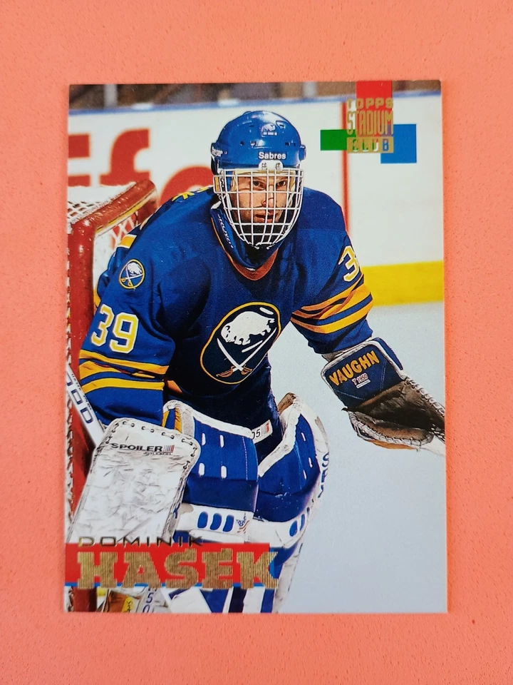 Dominik Hasek 1994-95 Stadium Club #125 Card Buffalo Sabres *AutographDen* - Image 1 of 2