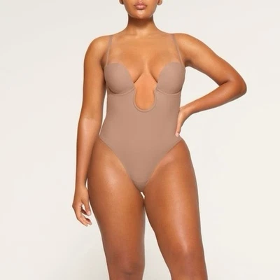 Skims Deep Plunge Shapewear Bodysuit Removable Straps Thong Clay Size S - Image 1 of 4