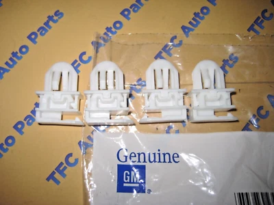 4 Hummer H3 Grille Clip Snap Retainer Fastner OEM New Genuine  2006-2010 - Image 1 of 4