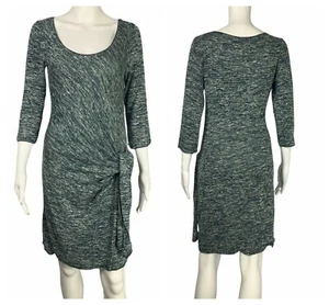 Max Studio 3/4-Ärmel U-Ausschnitt Strick Etui-Kleid grün vorne Bindeknoten Gr. M Neu mit Etikett - Bild 1 von 8