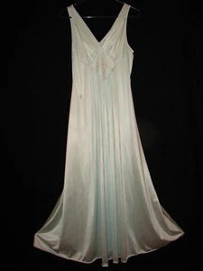 Camisón vintage Vanity Fair azul diseño atemporal vestido con ribete bordado - Imagen 1 de 5