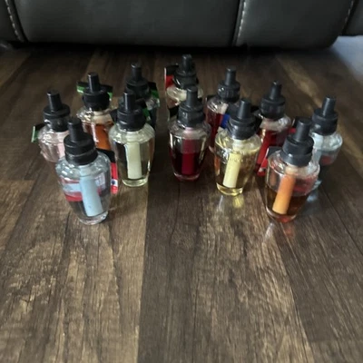 LOT OF 12 ASSORTED/ MIXED BATH & BODY WORKS WALLFLOWER REFILL BULB - Image 1 of 3