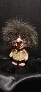 NyForm Troll Puppe 4 Zoll handgefertigter Troll mit Heft Made in Norway - Bild 1 von 6