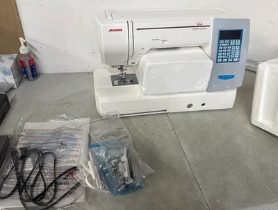 Janome 8200QCP Horizon Special Edition Quilting Sewing Machine Classroom Models - Image 1 of 4