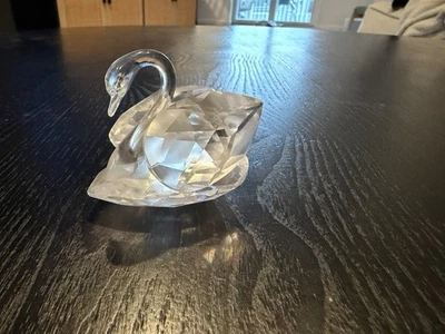 Swarovski Crystal Swan 6.3 Cm Tall Figurine - Image 1 of 2
