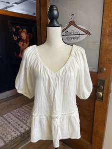 Lush Short Sleeved Peasant Top (M) - Picture 1 of 3