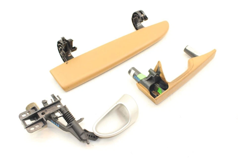 06-12 Porsche CAYMAN 2.7L Passenger Right Front Interior Door Handle Set Foto 1 de 4