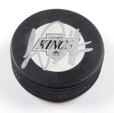 Luc Robitaille Signed Kings Logo Hockey Puck (PSA COA) - A - Image 1 of 2