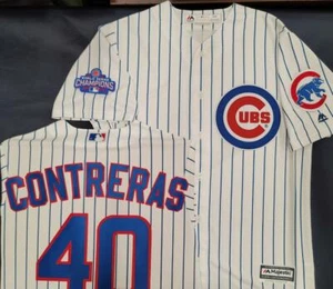20215 Majestic Chicago Cubs Willson Contreras 2016 Campeones de la Serie Mundial - Imagen 1 de 1