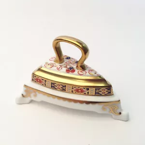 Ferro da stiro tradizionale in miniatura Royal Crown Derby - Foto 1 di 1