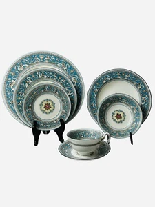 Wedgwood Florentine Turquoise 7 Piece Place Setting Bone China England Vintage - Picture 1 of 7