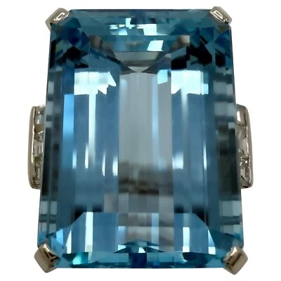 15.21ct Fine Santa Maria Blue Emerald Cut Aquamarine And Diamond Platinum Ring - Image 1 of 4