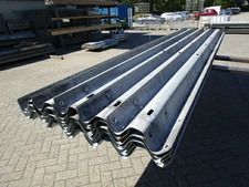 26 Stück Leitplanken, A - Profil, verzinkt, 27,0 € / Stck. inkl. 19% MwSt.