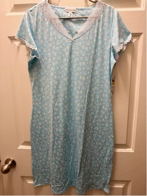 Women's Miss Elaine Nightgown Medium Blue Floral Lace Trim Sleepwear - Image 1 of 4
