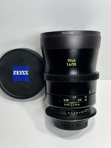 Zeiss Otus Ze 55 mm 1,4 apertura sin clic cine modificado por lentes Duclos - Canon - Imagen 1 de 12