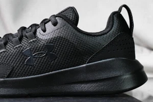 UNDER ARMOUR ESSENTIAL shoes for boys, NEW & AUTHENTIC,  size (YOUTH) 7 - Bild 1 von 7