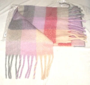 Frior Plaid Fringed Scarf Pink NEW - Picture 1 of 1