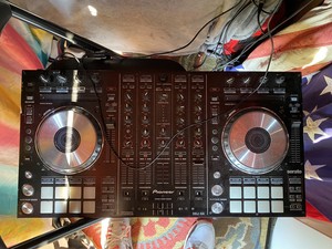 Pioneer DDJ-SX Digital DJ Controller