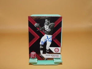 OZZIE NEWSOME SIGNED 2017 PANINI FOOTBALL CARD BROWNS HOF99 - Picture 1 of 1