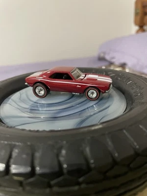 Camaro Hot Wheels 67 granate/blanco rayas centrales 1982 pilotos reales ¡como nuevo! Foto 1 de 4