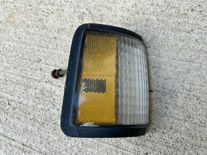 1986-1988 Monte Carlo LS Euro Luxury Sport RH Pass Side Front Side Marker Lens - Picture 1 of 6