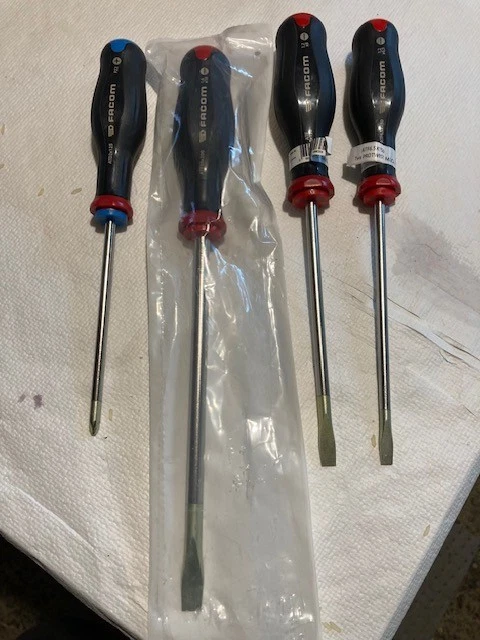 LOT DE TOURNEVIS FACOM - Photo 1/4