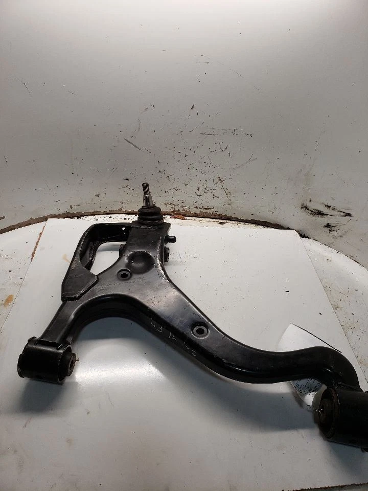 Land Rover LR3 2005-09 pasajero delantero derecho brazo de control inferior suspensión neumática Foto 1 de 4