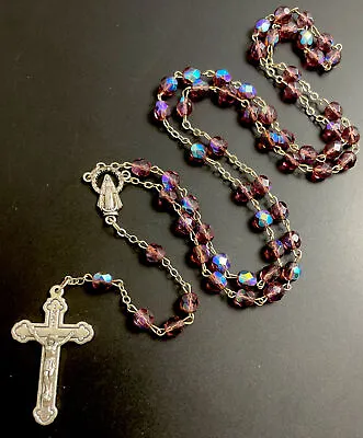 Rosario Católico De Cristal Púrpura Iridiscente, Crucifijo En Tono Plateado Italia • 17.26€