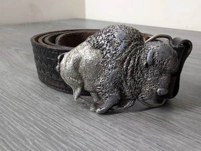 Vintage 1980 Bergamota Latón Works Bisonte Búfalo Cinturón Hebilla Peltre EE. UU. Animal Foto 1 de 3