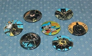 7 DIFFERENT BATMAN PINBACKS / BUTTONS - DATED 1992 - Picture 1 of 1