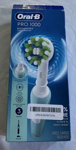 Oral B Pro 1000 Rechargeable Toothbrush Blue New Dmged Opened Box - Picture 1 of 8