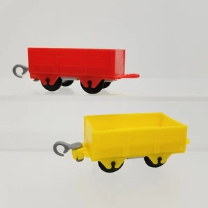 Fisher Price: Thomas & Friends Minis - TrackMaster Cargo Cars - Picture 1 of 17