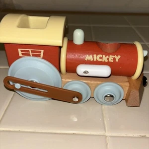 Disney Mickey Wooden Train Cars Set Of 3 Magnetic - Bild 1 von 13