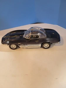 MotorMax 1961 Mako Shark Corvette 1:18 Scale Diecast Blue Fade - Picture 1 of 8