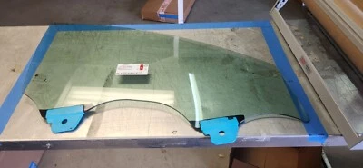 Montaje de vidrio de puerta de pasajero delantero OEM para un Chevrolet Malibu DD12640GTY 2016-2025 Foto 1 de 4