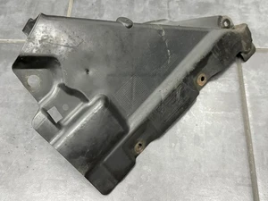 Abdeckung Versteifung links BMW E90 E91 E92 E93 Schmutzfänger vorne 7159189 - Picture 1 of 12