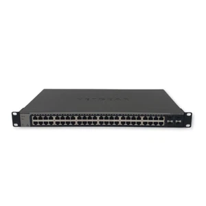 Netgear ProSafe GS748T v5 48-Port Gigabit Smart Managed Switch + Power Lead - Afbeelding 1 van 14